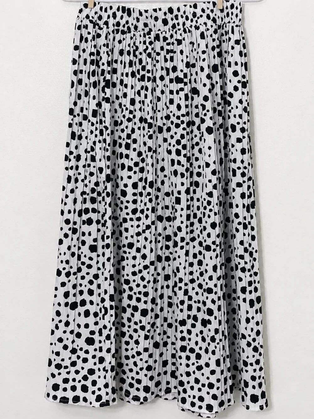 Sweet Rain Black White Spotted Pleated Midi Skirt Medium